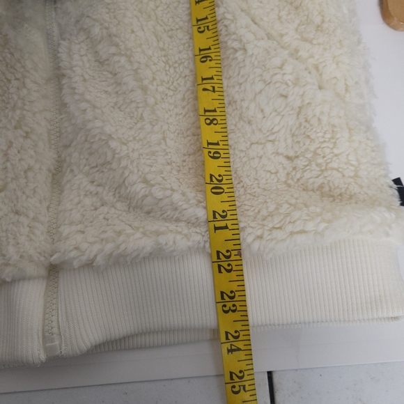 NWT Zyia Active Womens Hoodie Sherpa Vest Ivory pockets Size XS - Picture 6 of 10